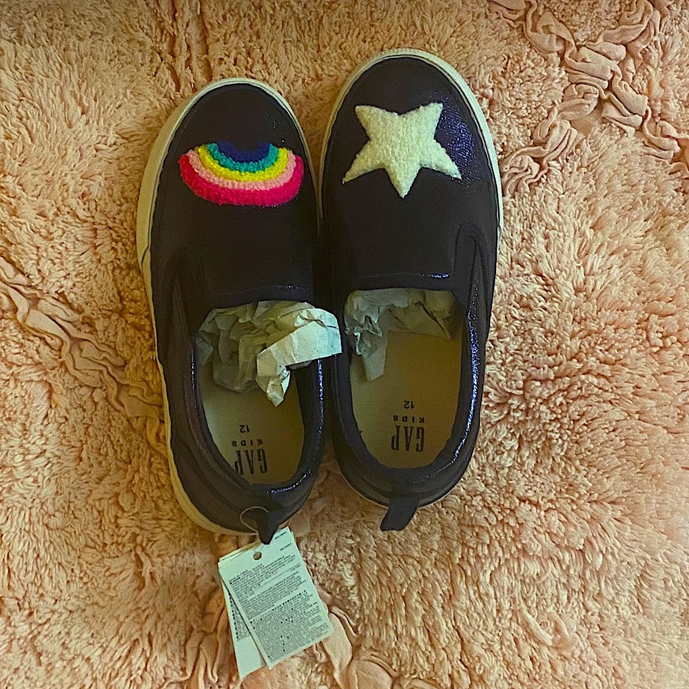 Gap Kids Pull on Sneaker